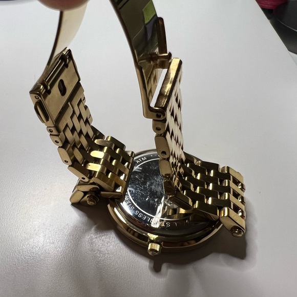 Michael Kors Watch - Picture 3 of 6